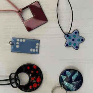 Emaille-Schmuck gestalten