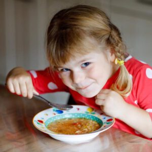 Suppe löffeln für den guten Zweck